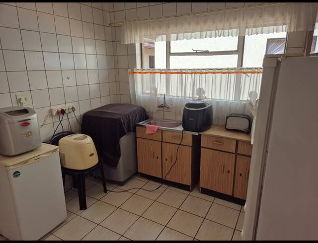 3 BEDROOM HOUSE FOR SALE IN PRIMROSE HILL